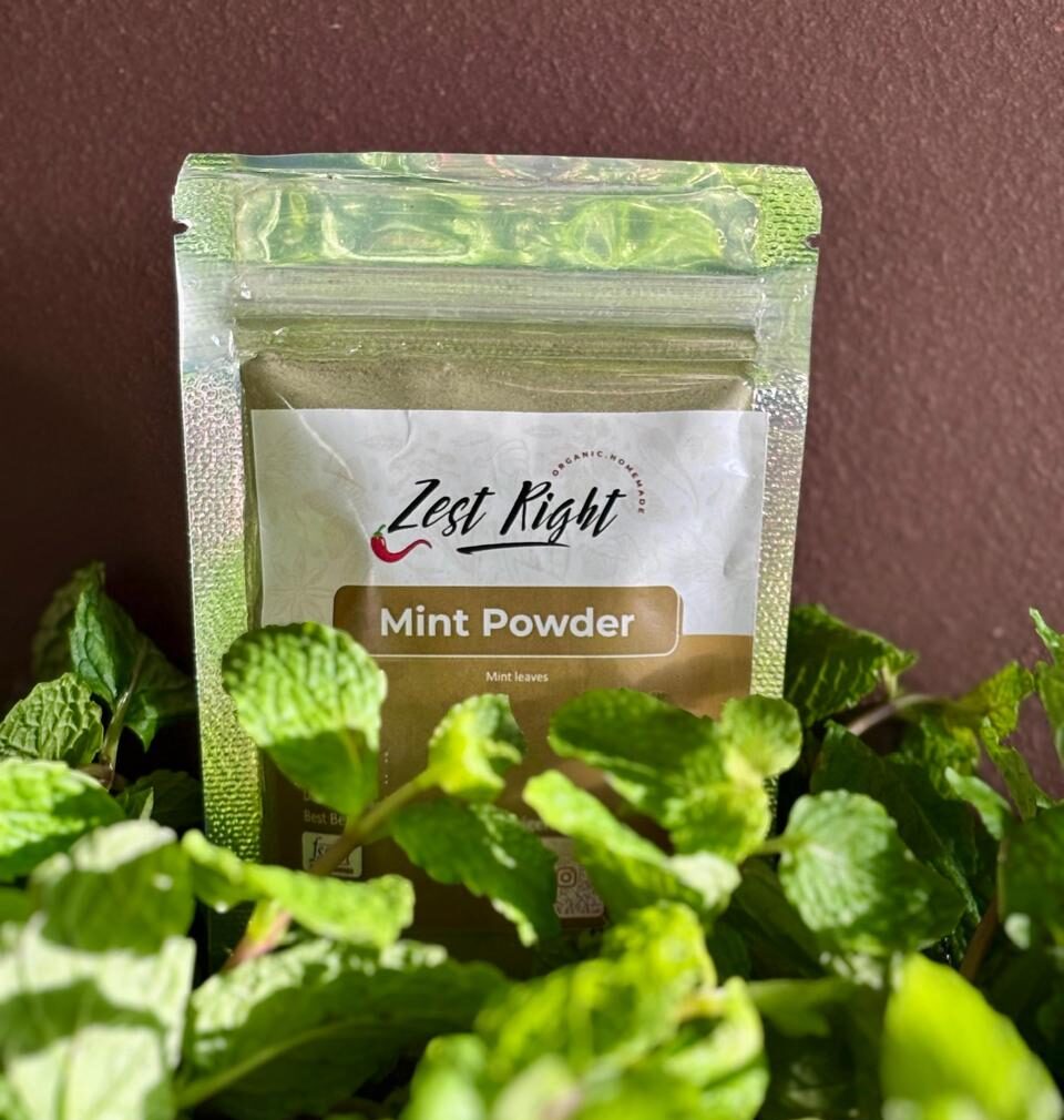 About Us Zest Right mint powder with fresh mint leaves